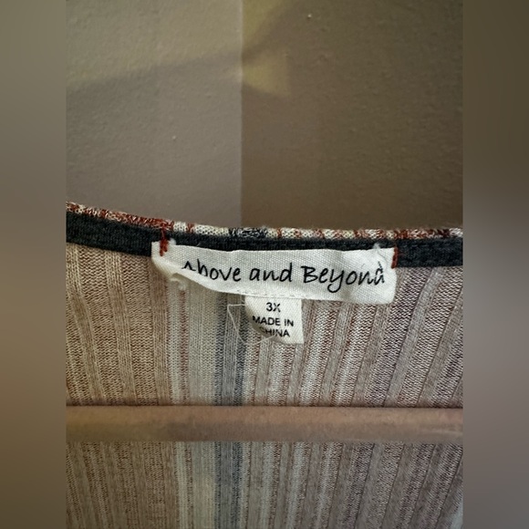 Above and Beyond | 3X | Multicolored Striped Shirt with buttons on sleeve - Picture 3 of 3